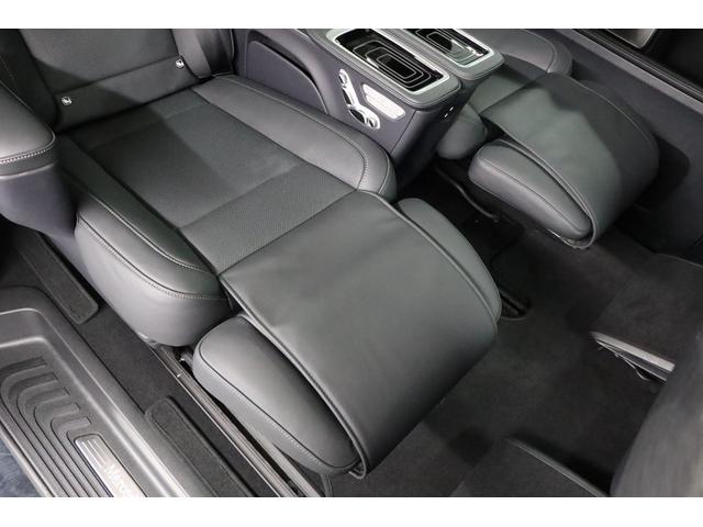 Ｖクラス Ｖ２２０ｄエクスクルーシブロングプラチナスイート　１オーナー　現　行　型　パノラマルーフ　　エクスクルーシブグリル　アルミトリム　ステアリングヒーター　２列目エクスクルーシブシート　リアテーブル　フットレスト　ＭＩＣＲＯＣＵＴルーフライナー（23枚目）