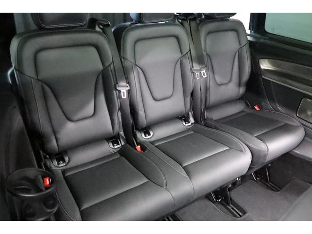 Ｖクラス Ｖ２２０ｄエクスクルーシブロングプラチナスイート　１オーナー　現　行　型　パノラマルーフ　　エクスクルーシブグリル　アルミトリム　ステアリングヒーター　２列目エクスクルーシブシート　リアテーブル　フットレスト　ＭＩＣＲＯＣＵＴルーフライナー（24枚目）