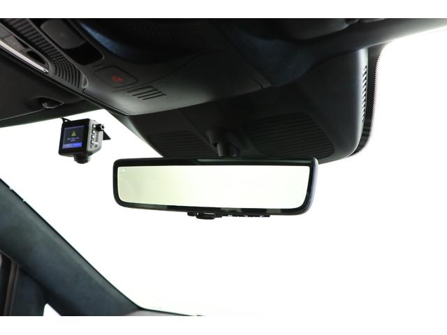 Ｖクラス Ｖ２２０ｄエクスクルーシブロングプラチナスイート　１オーナー　現　行　型　パノラマルーフ　　エクスクルーシブグリル　アルミトリム　ステアリングヒーター　２列目エクスクルーシブシート　リアテーブル　フットレスト　ＭＩＣＲＯＣＵＴルーフライナー（32枚目）