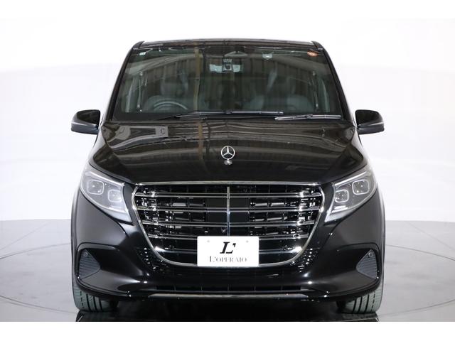 Ｖクラス Ｖ２２０ｄエクスクルーシブロングプラチナスイート　１オーナー　現　行　型　パノラマルーフ　　エクスクルーシブグリル　アルミトリム　ステアリングヒーター　２列目エクスクルーシブシート　リアテーブル　フットレスト　ＭＩＣＲＯＣＵＴルーフライナー（42枚目）