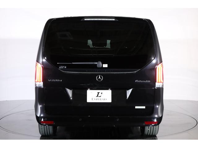 Ｖクラス Ｖ２２０ｄエクスクルーシブロングプラチナスイート　１オーナー　現　行　型　パノラマルーフ　　エクスクルーシブグリル　アルミトリム　ステアリングヒーター　２列目エクスクルーシブシート　リアテーブル　フットレスト　ＭＩＣＲＯＣＵＴルーフライナー（45枚目）