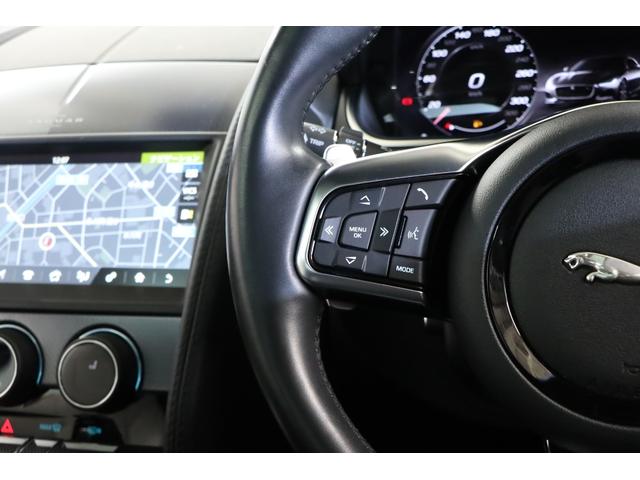 Ｆタイプ Ｒ－ダイナミック　クーペ　２０２１年モデル　固定ガラスルーフ　ブリティッシュレーシンググリーン　ホワイトレザー　メリディアンサウンド　スイッチャブルアクティブエキゾースト　パワーテールゲート（18枚目）