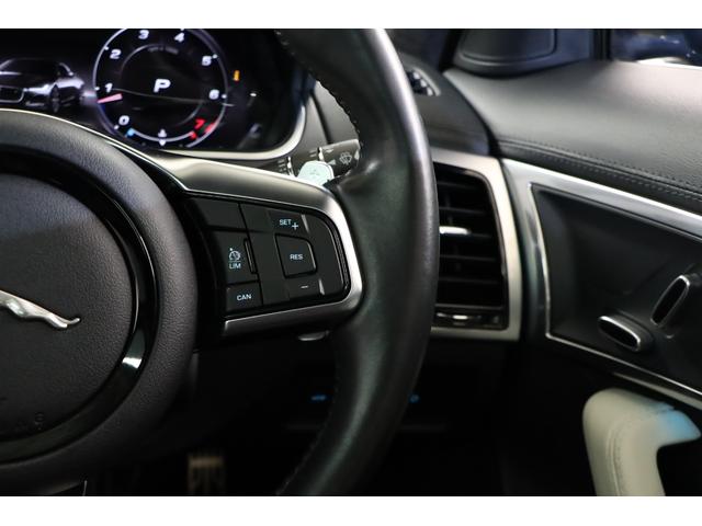 Ｆタイプ Ｒ－ダイナミック　クーペ　２０２１年モデル　固定ガラスルーフ　ブリティッシュレーシンググリーン　ホワイトレザー　メリディアンサウンド　スイッチャブルアクティブエキゾースト　パワーテールゲート（19枚目）