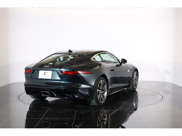 Ｆタイプ Ｒ－ダイナミック　クーペ　２０２１年モデル　固定ガラスルーフ　ブリティッシュレーシンググリーン　ホワイトレザー　メリディアンサウンド　スイッチャブルアクティブエキゾースト　パワーテールゲート（44枚目）