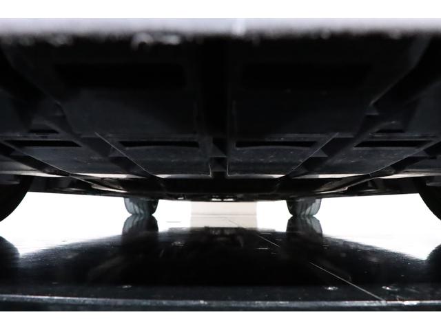 Ｆタイプ Ｒ－ダイナミック　クーペ　２０２１年モデル　固定ガラスルーフ　ブリティッシュレーシンググリーン　ホワイトレザー　メリディアンサウンド　スイッチャブルアクティブエキゾースト　パワーテールゲート（50枚目）