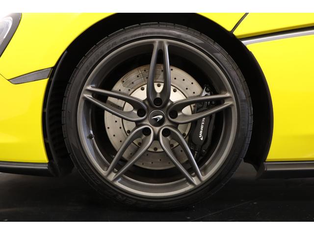 ５４０Ｃ ベースグレード　左Ｈ　ＯＰ１９／２０インチ軽量鍛造ＡＷ　フロントリフト　スポエグ　カーボンインテリア　カーボンルーフ　ソフトクローズ　Ｂ＆Ｗスピーカー（5枚目）