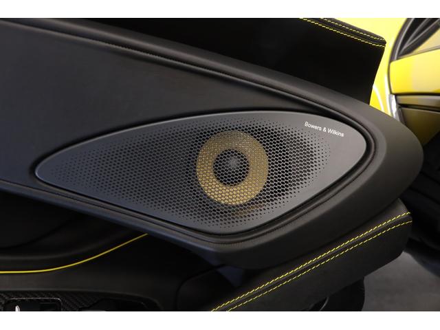 ５４０Ｃ ベースグレード　左Ｈ　ＯＰ１９／２０インチ軽量鍛造ＡＷ　フロントリフト　スポエグ　カーボンインテリア　カーボンルーフ　ソフトクローズ　Ｂ＆Ｗスピーカー（12枚目）