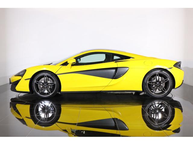 ５４０Ｃ ベースグレード　左Ｈ　ＯＰ１９／２０インチ軽量鍛造ＡＷ　フロントリフト　スポエグ　カーボンインテリア　カーボンルーフ　ソフトクローズ　Ｂ＆Ｗスピーカー（28枚目）