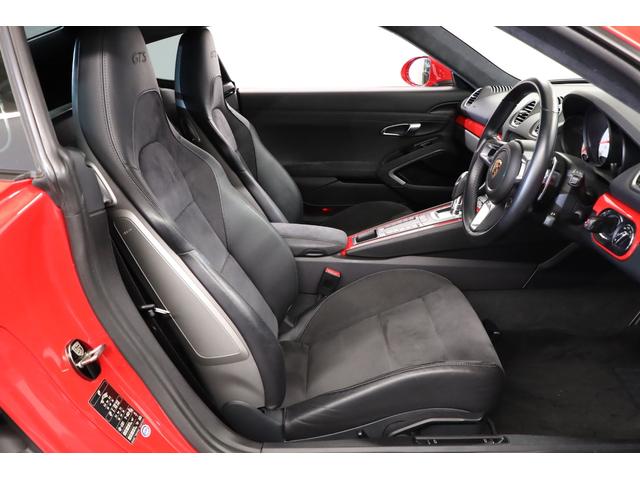 ７１８ケイマン ７１８ケイマンＧＴＳ　ボディ同色インテリア　ホワイトメーター　ホワイトクロノ　ＧＴスポステ　ティンテッドテールライト（3枚目）