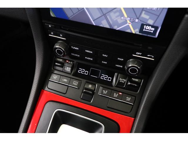 ７１８ケイマン ７１８ケイマンＧＴＳ　ボディ同色インテリア　ホワイトメーター　ホワイトクロノ　ＧＴスポステ　ティンテッドテールライト（9枚目）