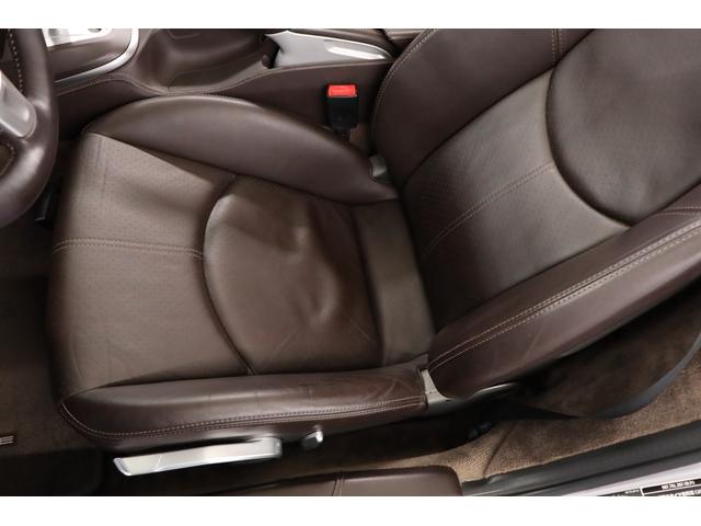 ボクスター ボクスターS 左H 1オーナー OPカラー スポクロ スポステ シートH レザーインテリア ビルシュタインダンパー アイバッハダウンサス 2024年製タイヤ 整備記録簿H21〜27.29.31.R3.5.7(6枚目)