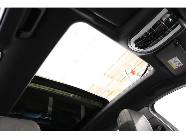 マカン マカンS 1オーナー 有償色:クレヨン OP220 スポクロ スポエグ パノラマルーフ BOSEサウンド PASMエアサス ベンチレーター パワステプラス GTステア (新車保証継承令和10年6月)(5枚目)