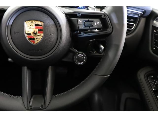 マカン マカンS 1オーナー 有償色:クレヨン OP220 スポクロ スポエグ パノラマルーフ BOSEサウンド PASMエアサス ベンチレーター パワステプラス GTステア (新車保証継承令和10年6月)(26枚目)