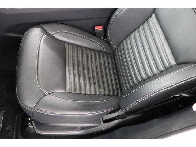 ＧＬＳ ＧＬＳ３５０ｄ　４マチックスポーツ　有償色ダイヤモンドホワイト　社外パナメリカーナグリル（純正グリル有）　ルーフレール／サイドウインドトリム　一　部　マットブラックラッピング　２１インチＡＷ　パノラマルーフ（9枚目）