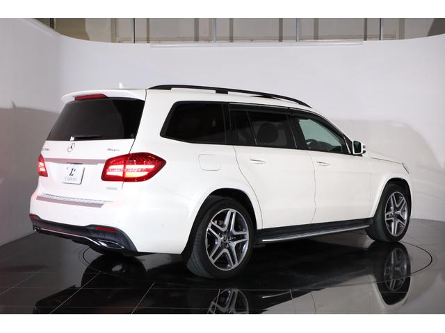 ＧＬＳ ＧＬＳ３５０ｄ　４マチックスポーツ　有償色ダイヤモンドホワイト　社外パナメリカーナグリル（純正グリル有）　ルーフレール／サイドウインドトリム　一　部　マットブラックラッピング　２１インチＡＷ　パノラマルーフ（33枚目）