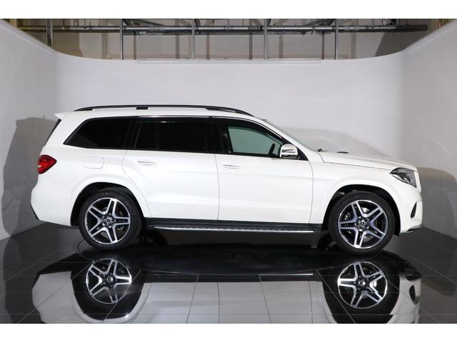 ＧＬＳ ＧＬＳ３５０ｄ　４マチックスポーツ　有償色ダイヤモンドホワイト　社外パナメリカーナグリル（純正グリル有）　ルーフレール／サイドウインドトリム　一　部　マットブラックラッピング　２１インチＡＷ　パノラマルーフ（40枚目）