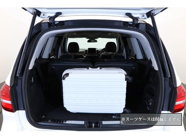 ＧＬＳ ＧＬＳ３５０ｄ　４マチックスポーツ　有償色ダイヤモンドホワイト　社外パナメリカーナグリル（純正グリル有）　ルーフレール／サイドウインドトリム　一　部　マットブラックラッピング　２１インチＡＷ　パノラマルーフ（42枚目）