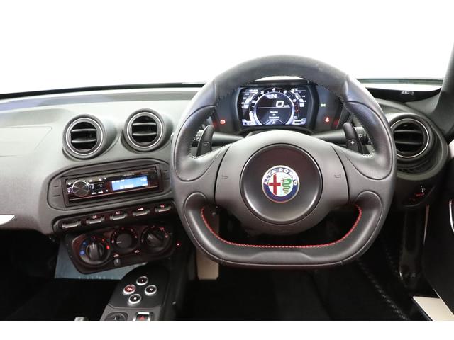 ４Ｃスパイダー ベースグレード　スポーツＰＫＧ　スポーツエキゾーストシステム　スポーツサスペンション　１８／１９インチ５ホールガンメタリックホイール　レザーＰＫＧ（6枚目）