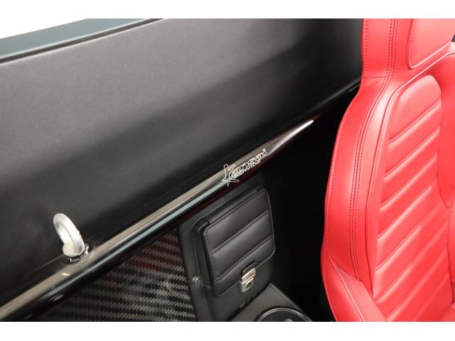 ４Ｃスパイダー ベースグレード　スポーツＰＫＧ　スポーツエキゾーストシステム　スポーツサスペンション　１８／１９インチ５ホールガンメタリックホイール　レザーＰＫＧ（10枚目）