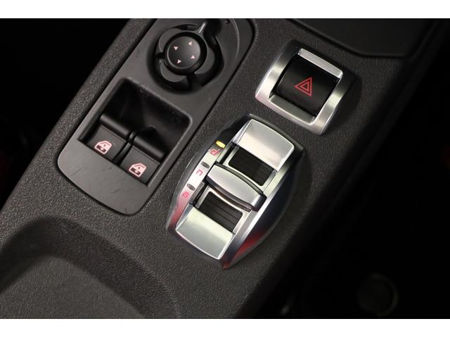 ４Ｃスパイダー ベースグレード　スポーツＰＫＧ　スポーツエキゾーストシステム　スポーツサスペンション　１８／１９インチ５ホールガンメタリックホイール　レザーＰＫＧ（14枚目）