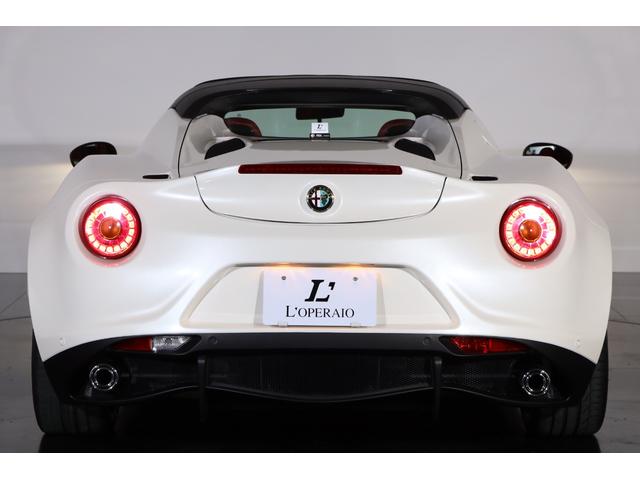 ４Ｃスパイダー ベースグレード　スポーツＰＫＧ　スポーツエキゾーストシステム　スポーツサスペンション　１８／１９インチ５ホールガンメタリックホイール　レザーＰＫＧ（25枚目）