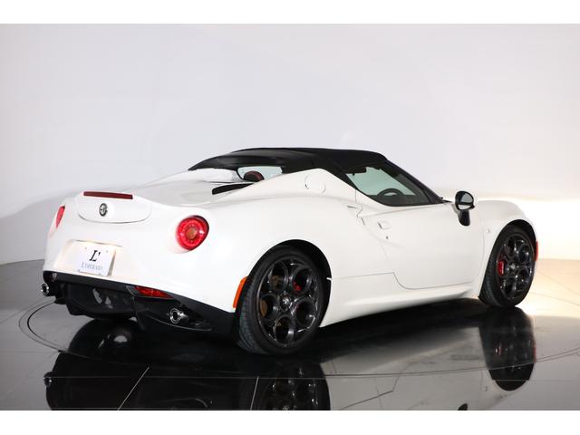 ４Ｃスパイダー ベースグレード　スポーツＰＫＧ　スポーツエキゾーストシステム　スポーツサスペンション　１８／１９インチ５ホールガンメタリックホイール　レザーＰＫＧ（28枚目）