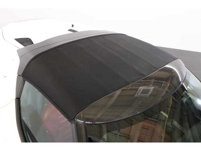 ４Ｃスパイダー ベースグレード　スポーツＰＫＧ　スポーツエキゾーストシステム　スポーツサスペンション　１８／１９インチ５ホールガンメタリックホイール　レザーＰＫＧ（29枚目）