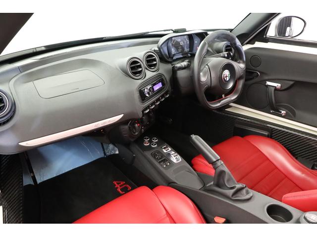 ４Ｃスパイダー ベースグレード　スポーツＰＫＧ　スポーツエキゾーストシステム　スポーツサスペンション　１８／１９インチ５ホールガンメタリックホイール　レザーＰＫＧ（32枚目）