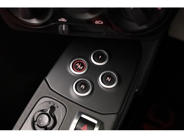 ４Ｃスパイダー ベースグレード　スポーツＰＫＧ　スポーツエキゾーストシステム　スポーツサスペンション　１８／１９インチ５ホールガンメタリックホイール　レザーＰＫＧ（36枚目）