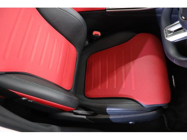 Ｃクラスステーションワゴン Ｃ４３　４マチック　１オナ　パノラミックスライディングルーフ　リアアクスルステア　ＡＭＧ　ＲＩＤＥ　ＣＯＮＴＲＯＬサス　ＡＭＧナイトパッケージ　Ｂｕｒｍｅｓｔｅｒサウンド　ＡＲナビゲーション（10枚目）