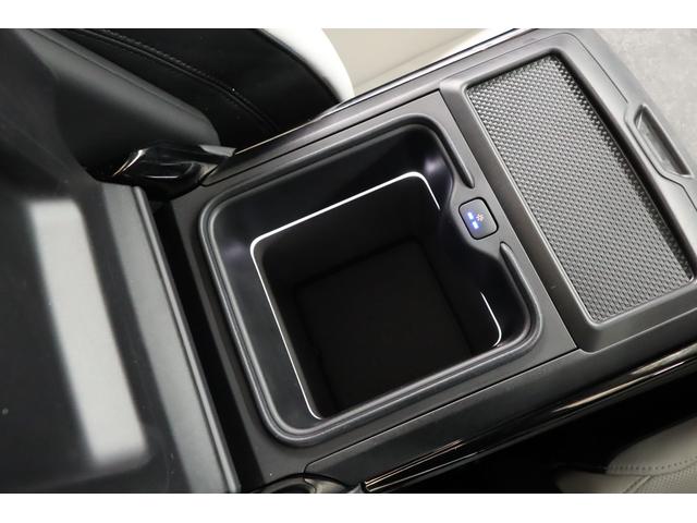 レンジローバースポーツ ローンチエディション　１オーナー　純正２３インチアルミ　電動パノラマルーフ　ブラックエクステリアパック　デジタルＬＥＤライト　マッサージ機能　ベンチレーター　クーラーボックス　メリディアン　純正ＳＤナビ　全周囲カメラ（11枚目）