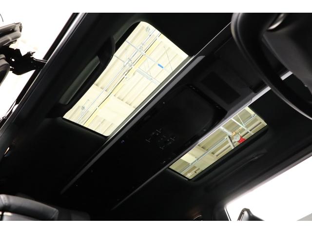 アルファードハイブリッド エグゼクティブラウンジ　純正１９インチアルミ　ムーンルーフ　電動サイドステップ　マッサージ機能　ベンチレーター　シートヒーター　パドルシフト　ＬＥＤヘッドライト　リアエンタメ　ＪＢＬ　純正ＳＤナビ　全周囲カメラ　ＥＴＣ（7枚目）