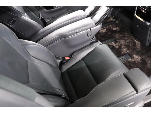 アルファードハイブリッド エグゼクティブラウンジ　純正１９インチアルミ　ムーンルーフ　電動サイドステップ　マッサージ機能　ベンチレーター　シートヒーター　パドルシフト　ＬＥＤヘッドライト　リアエンタメ　ＪＢＬ　純正ＳＤナビ　全周囲カメラ　ＥＴＣ（18枚目）