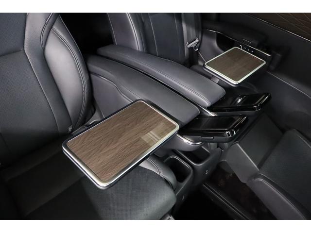 アルファードハイブリッド エグゼクティブラウンジ　純正１９インチアルミ　ムーンルーフ　電動サイドステップ　マッサージ機能　ベンチレーター　シートヒーター　パドルシフト　ＬＥＤヘッドライト　リアエンタメ　ＪＢＬ　純正ＳＤナビ　全周囲カメラ　ＥＴＣ（23枚目）