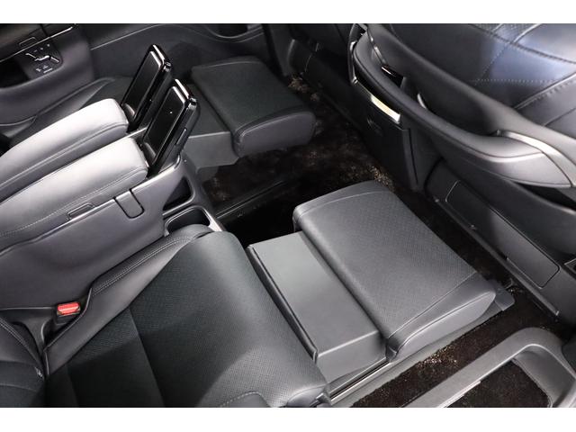 アルファードハイブリッド エグゼクティブラウンジ　純正１９インチアルミ　ムーンルーフ　電動サイドステップ　マッサージ機能　ベンチレーター　シートヒーター　パドルシフト　ＬＥＤヘッドライト　リアエンタメ　ＪＢＬ　純正ＳＤナビ　全周囲カメラ　ＥＴＣ（24枚目）