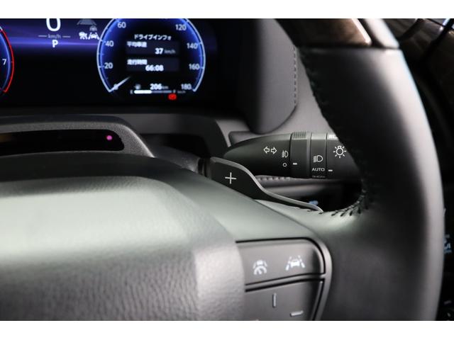 アルファードハイブリッド エグゼクティブラウンジ　純正１９インチアルミ　ムーンルーフ　電動サイドステップ　マッサージ機能　ベンチレーター　シートヒーター　パドルシフト　ＬＥＤヘッドライト　リアエンタメ　ＪＢＬ　純正ＳＤナビ　全周囲カメラ　ＥＴＣ（32枚目）