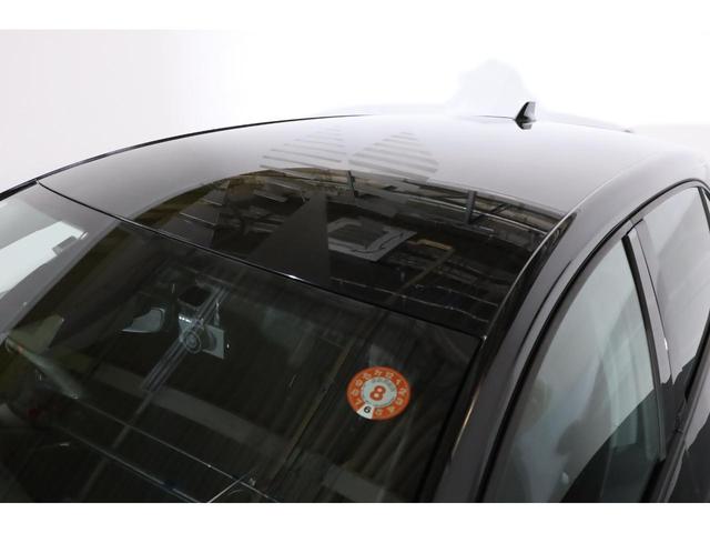 メガーヌ Ｒ．Ｓ．ウルティム　６ＭＴ　１オーナー　最終モデル　世界限定１９７６台　専用１９インチアルミ　ＬＳＤ　純正レカロシート　ＢＯＳＥサウンド　（新車保証継承令和９年５月）（12枚目）