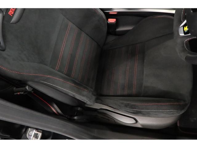 メガーヌ Ｒ．Ｓ．ウルティム　６ＭＴ　１オーナー　最終モデル　世界限定１９７６台　専用１９インチアルミ　ＬＳＤ　純正レカロシート　ＢＯＳＥサウンド　（新車保証継承令和９年５月）（27枚目）