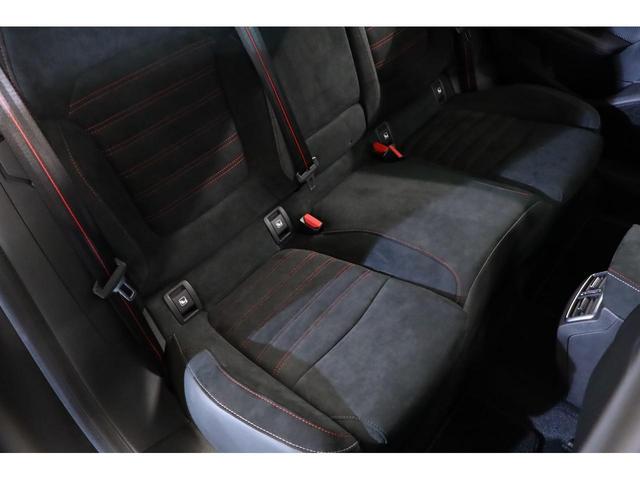 メガーヌ Ｒ．Ｓ．ウルティム　６ＭＴ　１オーナー　最終モデル　世界限定１９７６台　専用１９インチアルミ　ＬＳＤ　純正レカロシート　ＢＯＳＥサウンド　（新車保証継承令和９年５月）（32枚目）