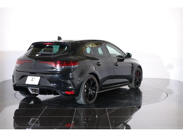 メガーヌ Ｒ．Ｓ．ウルティム　６ＭＴ　１オーナー　最終モデル　世界限定１９７６台　専用１９インチアルミ　ＬＳＤ　純正レカロシート　ＢＯＳＥサウンド　（新車保証継承令和９年５月）（50枚目）