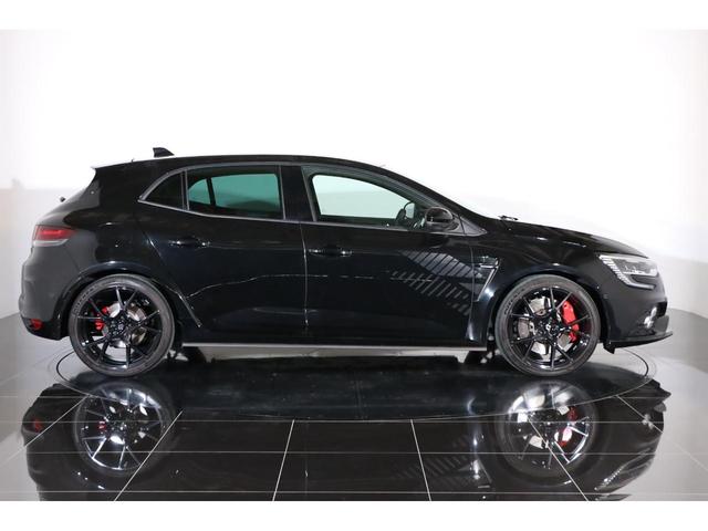 メガーヌ Ｒ．Ｓ．ウルティム　６ＭＴ　１オーナー　最終モデル　世界限定１９７６台　専用１９インチアルミ　ＬＳＤ　純正レカロシート　ＢＯＳＥサウンド　（新車保証継承令和９年５月）（51枚目）