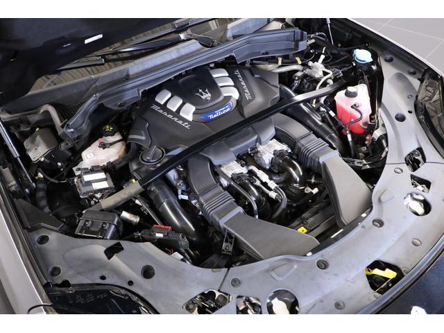 グレカーレ トロフェオ　１オーナー　左Ｈ　純正２１インチアルミ　イエローキャリパー　ＬＥＤヘッドライト　パノラマルーフ　ベンチレーター　前後シートヒーター　パドルシフト　ソナスファベール　純正ＳＤナビ　全周囲カメラ　地デジ（6枚目）