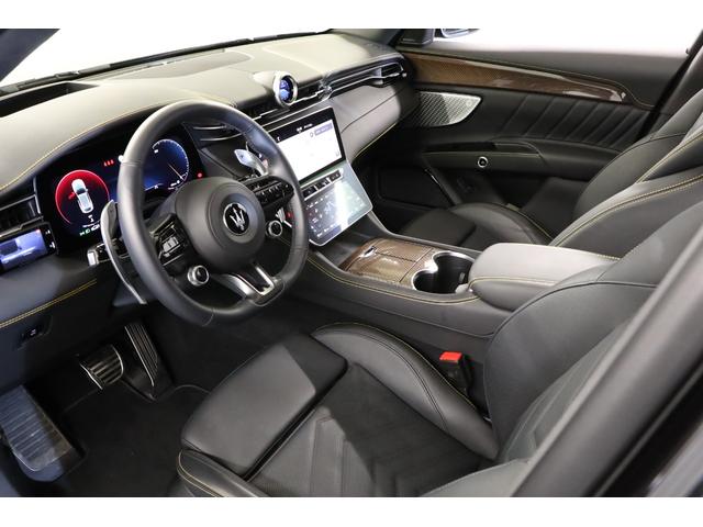 グレカーレ トロフェオ　１オーナー　左Ｈ　純正２１インチアルミ　イエローキャリパー　ＬＥＤヘッドライト　パノラマルーフ　ベンチレーター　前後シートヒーター　パドルシフト　ソナスファベール　純正ＳＤナビ　全周囲カメラ　地デジ（8枚目）