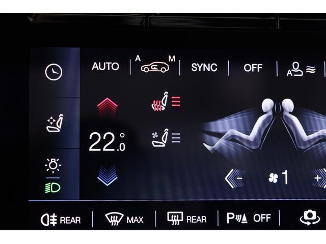 グレカーレ トロフェオ　１オーナー　左Ｈ　純正２１インチアルミ　イエローキャリパー　ＬＥＤヘッドライト　パノラマルーフ　ベンチレーター　前後シートヒーター　パドルシフト　ソナスファベール　純正ＳＤナビ　全周囲カメラ　地デジ（17枚目）