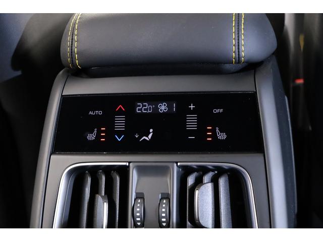 グレカーレ トロフェオ　１オーナー　左Ｈ　純正２１インチアルミ　イエローキャリパー　ＬＥＤヘッドライト　パノラマルーフ　ベンチレーター　前後シートヒーター　パドルシフト　ソナスファベール　純正ＳＤナビ　全周囲カメラ　地デジ（21枚目）