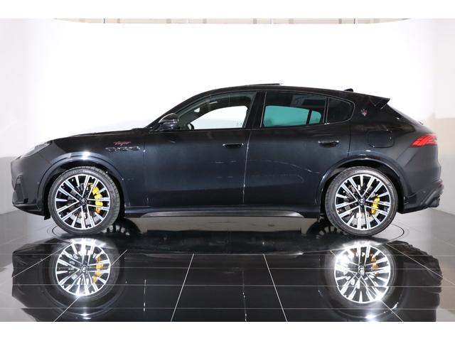 グレカーレ トロフェオ　１オーナー　左Ｈ　純正２１インチアルミ　イエローキャリパー　ＬＥＤヘッドライト　パノラマルーフ　ベンチレーター　前後シートヒーター　パドルシフト　ソナスファベール　純正ＳＤナビ　全周囲カメラ　地デジ（26枚目）