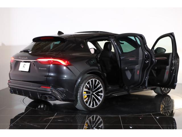 グレカーレ トロフェオ　１オーナー　左Ｈ　純正２１インチアルミ　イエローキャリパー　ＬＥＤヘッドライト　パノラマルーフ　ベンチレーター　前後シートヒーター　パドルシフト　ソナスファベール　純正ＳＤナビ　全周囲カメラ　地デジ（29枚目）