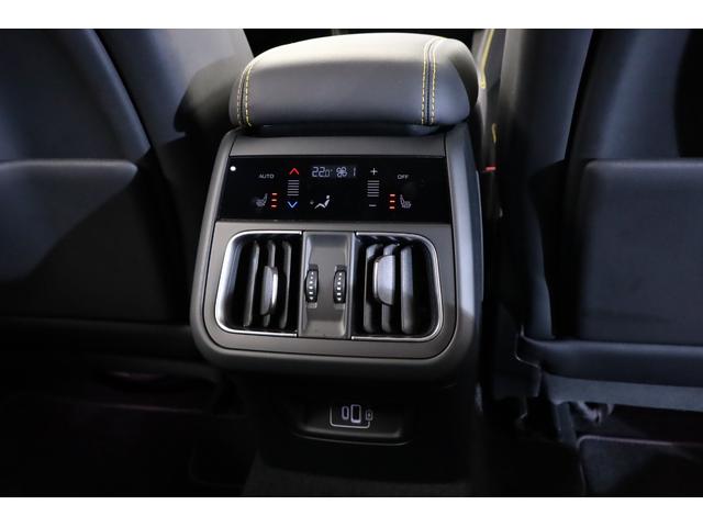 グレカーレ トロフェオ　１オーナー　左Ｈ　純正２１インチアルミ　イエローキャリパー　ＬＥＤヘッドライト　パノラマルーフ　ベンチレーター　前後シートヒーター　パドルシフト　ソナスファベール　純正ＳＤナビ　全周囲カメラ　地デジ（44枚目）