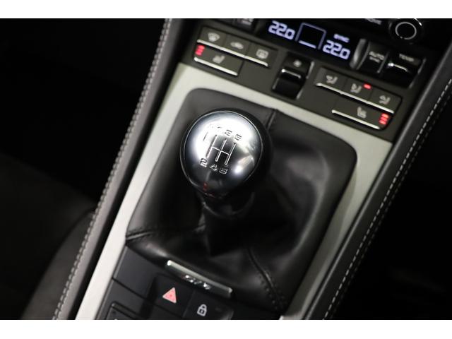 ７１８ケイマン ７１８ケイマンＧＴ４　クロノＰＫＧ　ＰＤＬＳ＋ＬＥＤ　シートヒーター　ＰＡＳＭスポーツシャシー　レッドキャリパー　　ティンテッドテール　スポ―ツシートプラス　ＰＯＲＳＣＨＥロゴセンターコンソールリッド（37枚目）