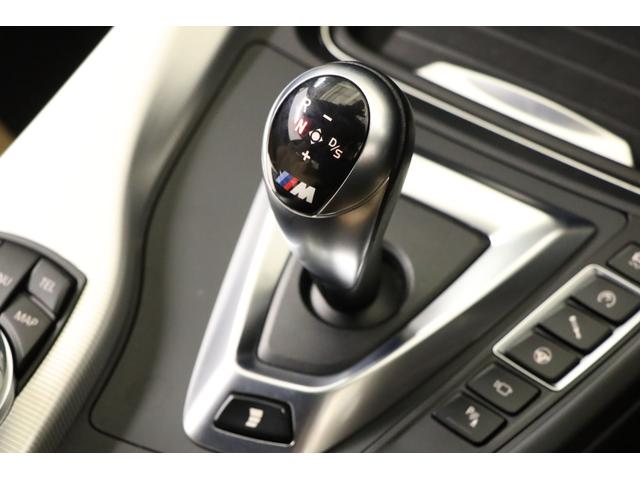M4 M4クーペ M DCT 1オーナー Individualフルレザーメリノ パーキングサポート 19インチMライト鍛造ホイール アダプティブMサス カーボンルーフ パドルシフト 純正HDDナビ 全周囲カメラ 地デジ(16枚目)
